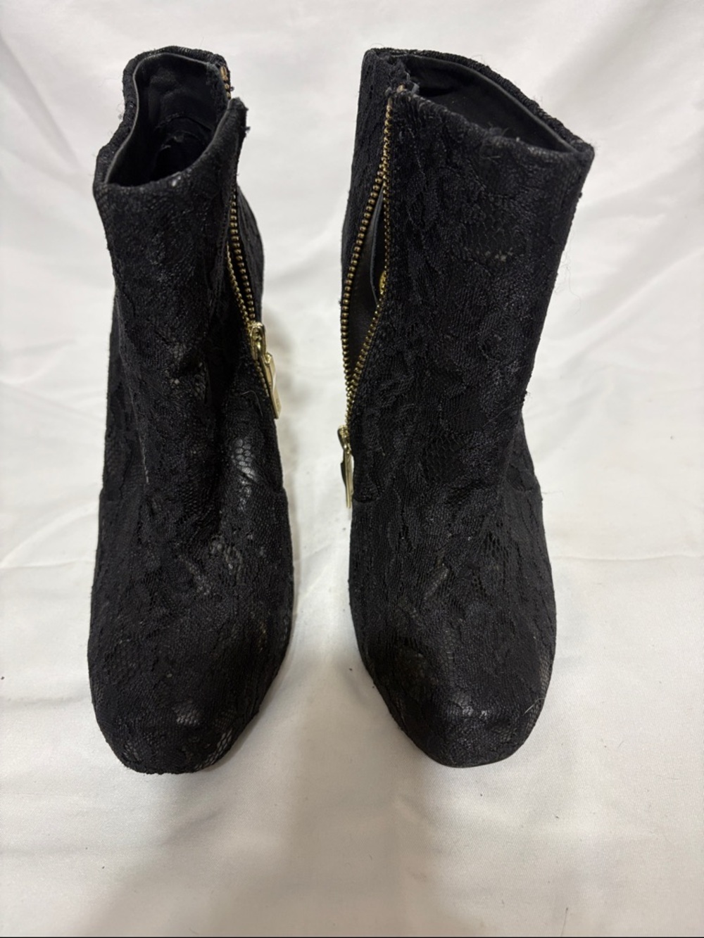 House of Harlow 1960 Black Lace Ankle Booties with Gold Zippers